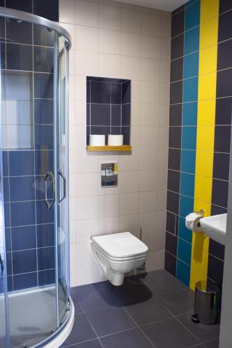 Atlantis Hostel - image 8