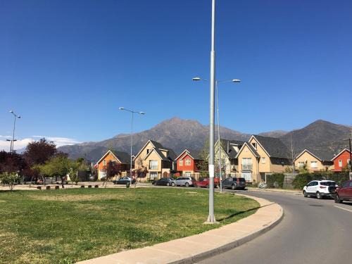 . Cajón del Maipo - Condominio Las Vizcachas - Habitaciones en Casa Compartida Vista Montaña