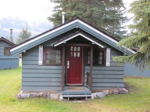Rundle Cabins In Ab Canada