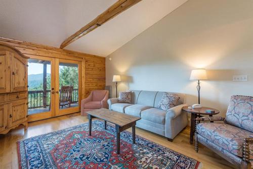 Sterling Retreat - image 2