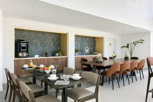 Citadines Confluent Nantes - image 11