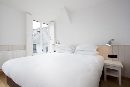 Boat House - image 12