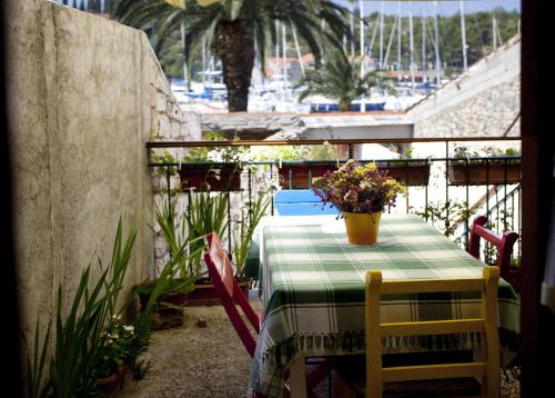 Apartment Marija-15m from the sea - main image