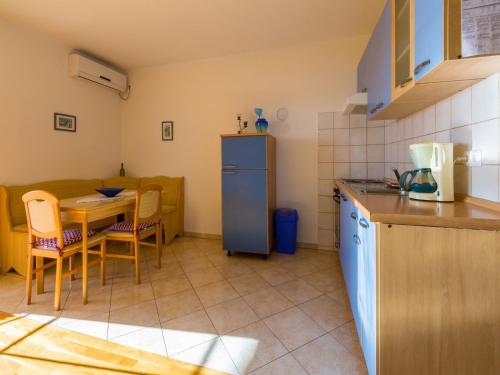 Apartments Roko - image 4