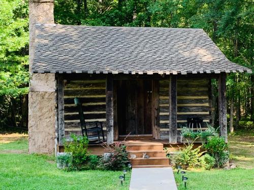 Coulter Farmstead Room Type - One-Bedroom Chalet