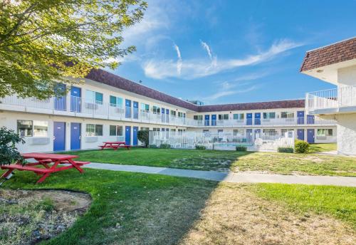 A szálláshely kívülről, Motel 6 Moses Lake, WA in Moses Lake (Washington)