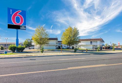 外部景觀, Motel 6 Moses Lake, WA in 摩西湖市