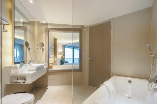 room detail thumbnail 2