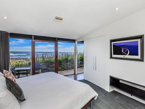 HEARN'S BEACHSIDE VILLA 3 - Portland
