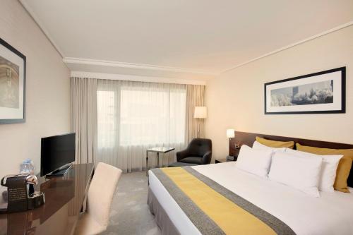 Crowne Plaza Bucharest an IHG Hotel - image 6