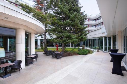 Crowne Plaza Bucharest an IHG Hotel - image 14