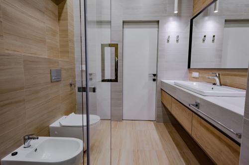 Duke Apartments - image 6