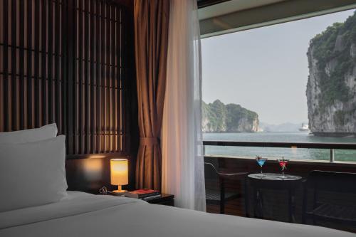 Balcony/terrace, Scarlet Pearl Cruises in Hạ Long