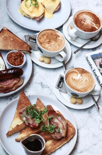 Le Monde Hotel - image 4