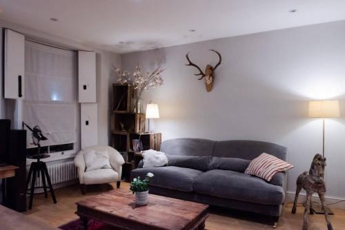 Homely 2 Bedroom Flat In North London, , London