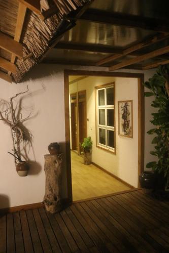 Entrance, Rasdhoo Wave Blue in Alifu Alifu Atoll