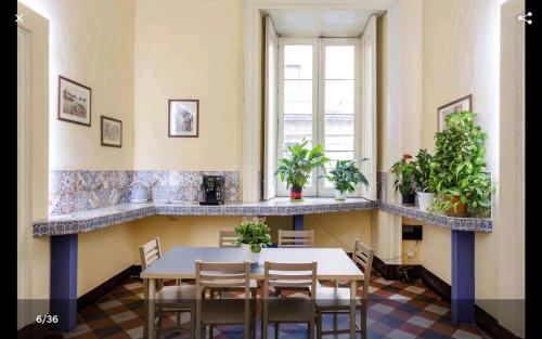 Фойє, Let's B&B in Катанія