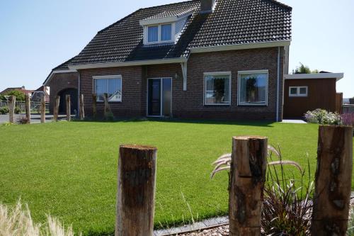 Luxe kamer Chambre Renard met eigen terras in Zoutelande