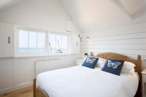 Whitstable Fisherman's Huts and New Warehouse Holiday Lets - image 14