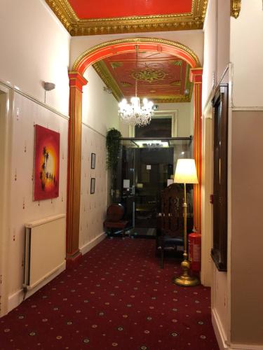 Atlas House - image 12