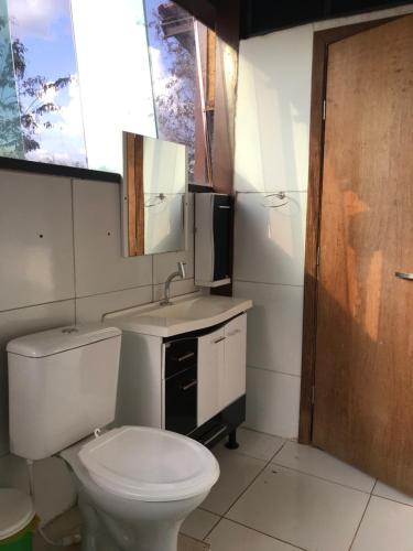 Bathroom, Hostel A Cozinha de Cora in Sobradinho