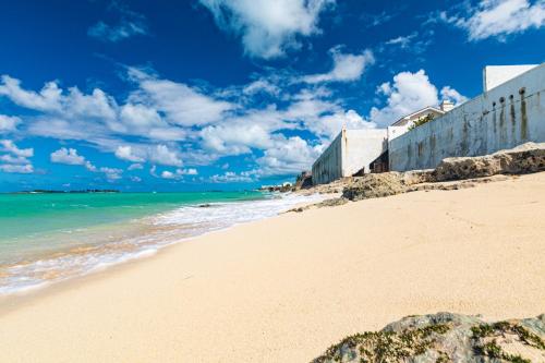 Studio 7 , Oceanfront