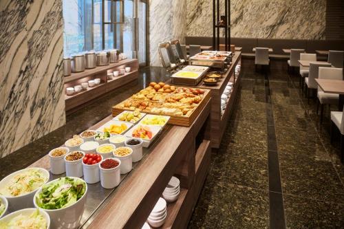 Food and beverages, Hotel Villa Fontaine Grand Tokyo-Shiodome in Tokyo
