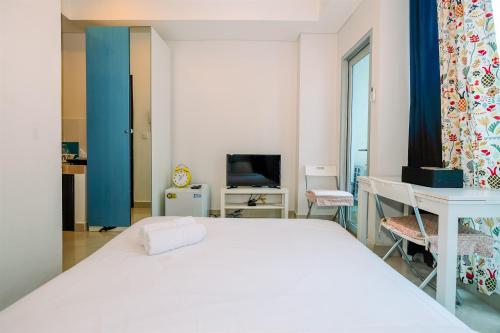 Chic and Compact Studio Apartment at Capitol Park Residence By Travelio