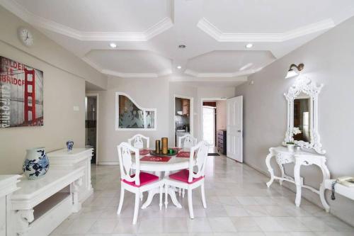 Facilities, Century Bay Private Residences in Gelugor