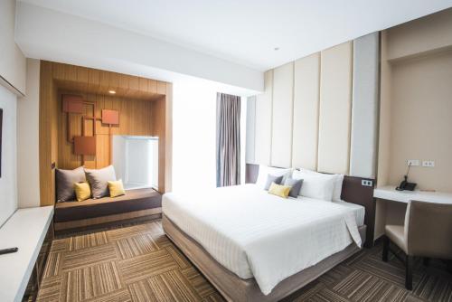 room detail thumbnail 0