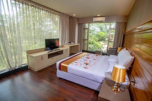 Prestige Residences at Golden Valley by Grand United Hospitality in Bahan