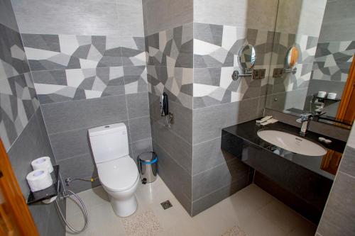 Two-Bedroom Apartment image 4