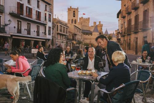 Hotel&Bar Ducay - Olite