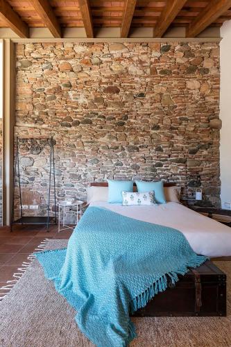 RUSTIC & CHIC b&b in Granollers