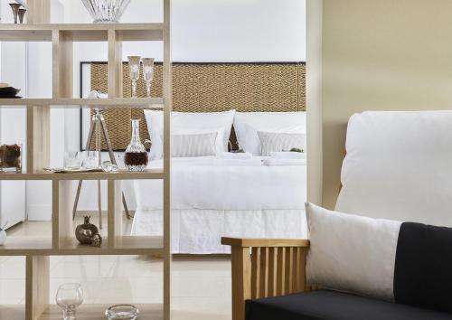 Chic & Luxury Loft with Terrific View at Private Theseus Village