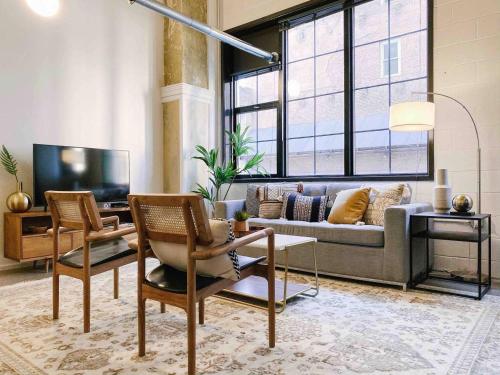 Modern Downtown Loft on Gay St Knoxville