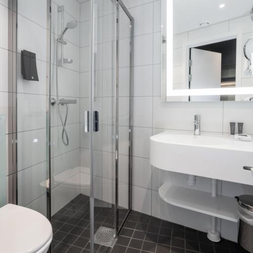 Thon Hotel Harstad - image 2