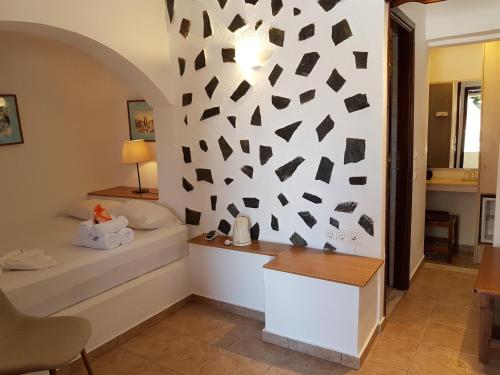 Abelonas Village - image 13