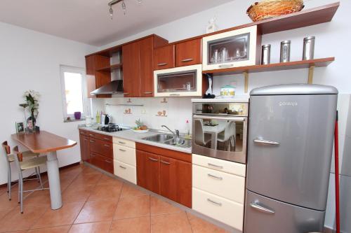 Three-Bedroom Apartment image 10