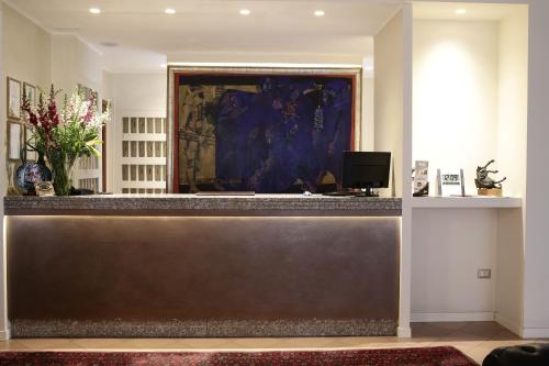 . Hotel City
