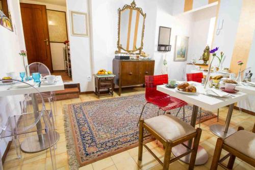 Shared lounge/TV area, B&B Palazzi in Rifredi