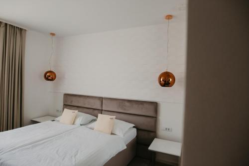 1 twin bed
