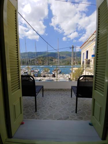  Home sweet Home in Poros