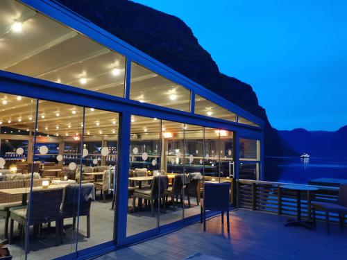ห้องอาหาร, โฟลม มรีนา (Flam Marina) in ฟลาม