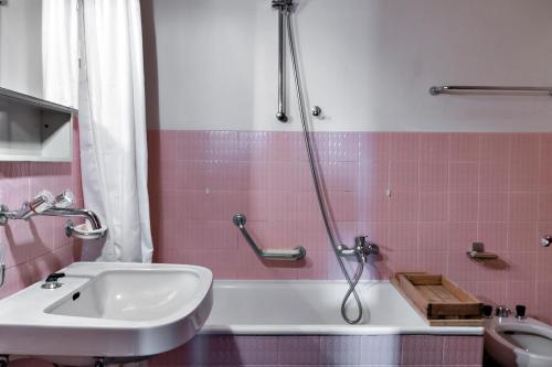 Three-Bedroom Apartment image 10