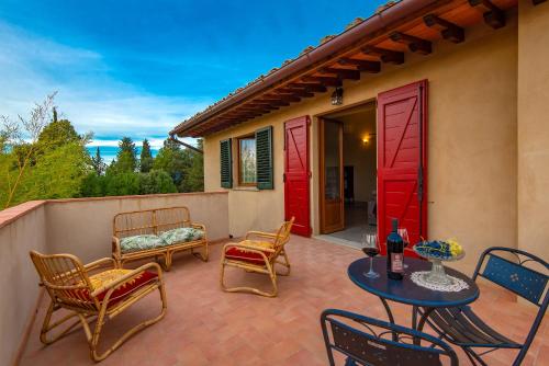 3 bedrooms, 4 beds