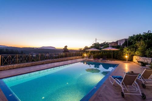  Historical Traditional Totally renovated Villa OLGA With an olive Mill in Almyrida