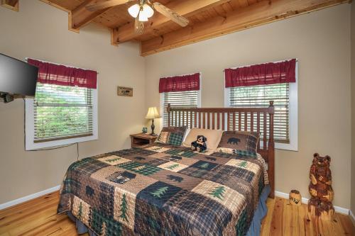 Mountain Tyme near Gatlinburg-Pigeon Forge Airport