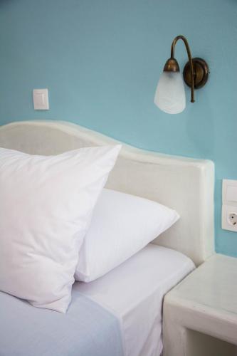 Sail Inn Studios & Apartments - image 9