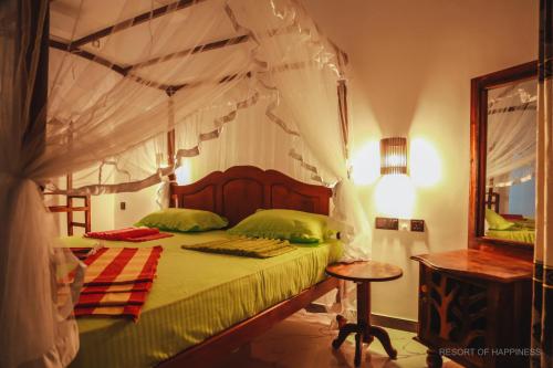 Resort of Happiness - image 4